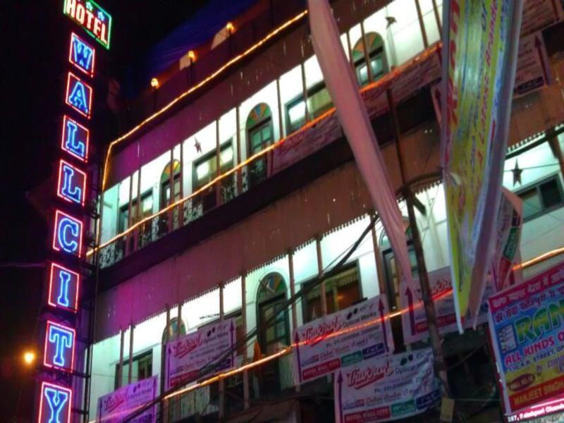 โรงแรมวอลล์ ซิตี นิวเดลี ภายนอก รูปภาพ